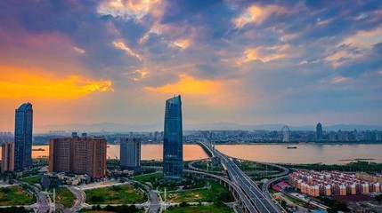 展望2020 從2019年南昌大事件看城建、醫療、教育新篇章